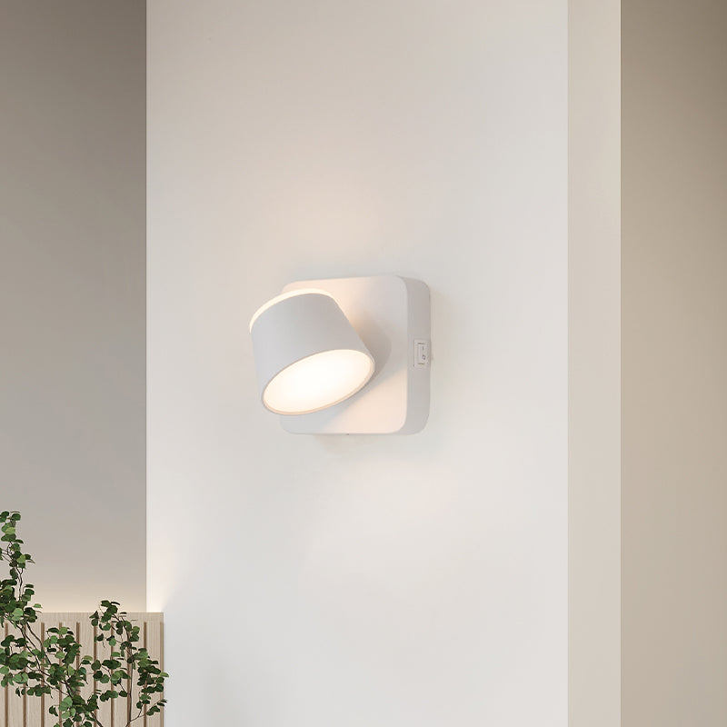 Adjustable lamp holder minimalist wall lamp in minimalist style room